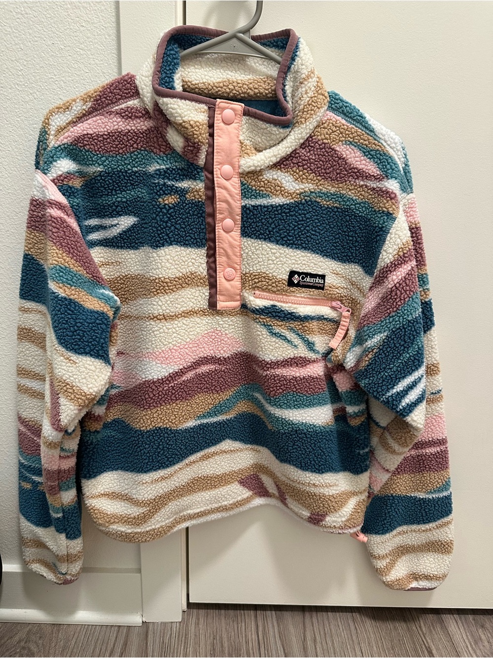 Columbia Women's Teal Pink Cream Tan Patterned Sherpa Pullover - Helvetia
